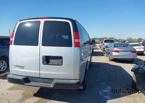 2015 Chevrolet Express 2500 Ls из США, поврежденный, VIN 1GAWGPFF2F1282132